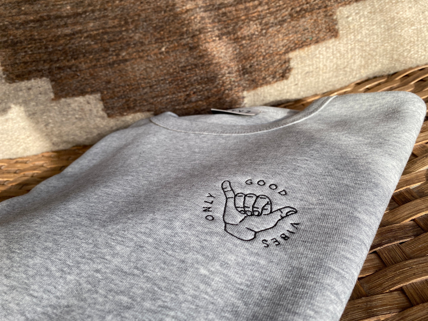 Sweatshirt Grau Bio Baumwolle Stick Only Good Vibes