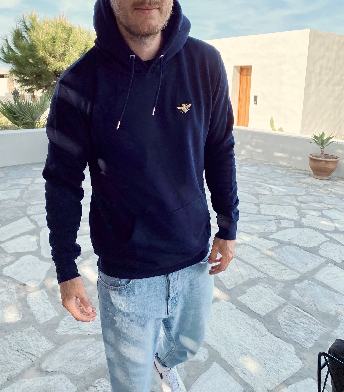 hoodie Bio Baumwolle blau Stick biene Gold